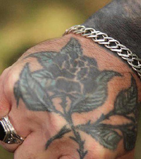 Motive männer brust tattoo onpendemen: Tattoo