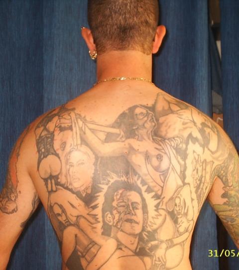 Männer tattoos rücken motive Tattoo Männer