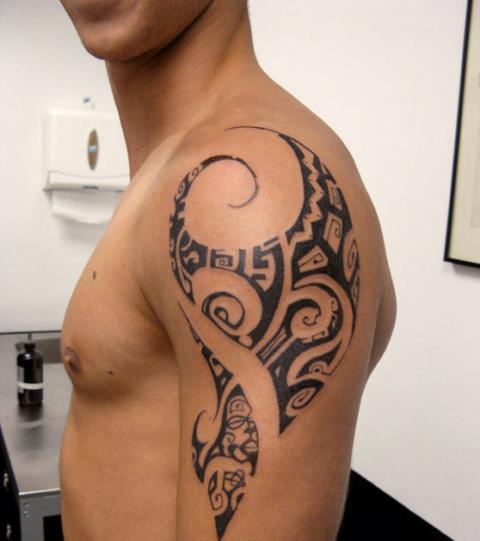 Oberarm motive tattoos männer ▷ 1001+