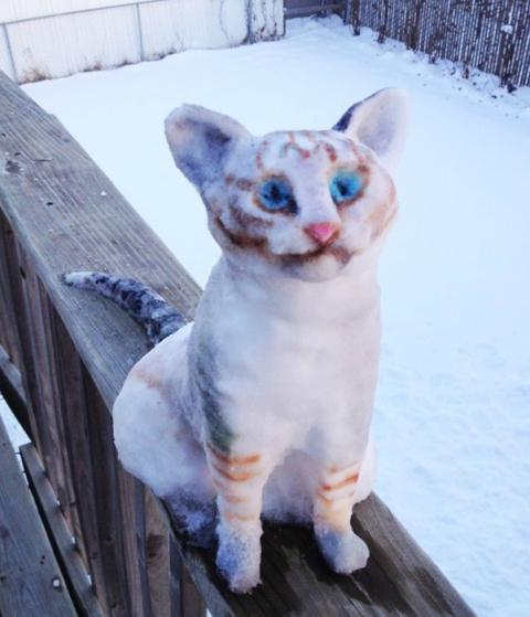 Diese Schneeskulpturen müsst ihr diesen Winter auch machen