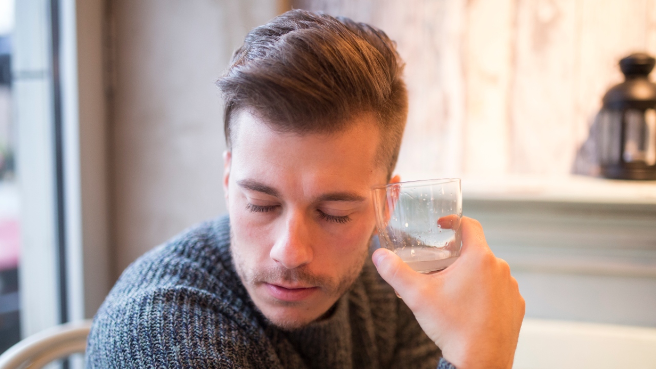 Dieses Problem Steckt Dahinter Wenn Du Beim Trinken Von Alkohol Rot Anlaufst